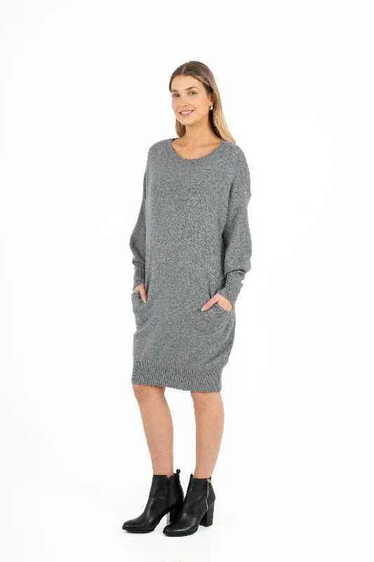 M Made in Italy – Crew-Neck Long Sleeve Knit Dress With Side Pockets