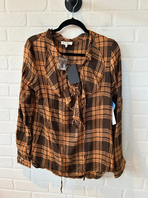 Top Long Sleeve By Jane And Delancey In Brown, Size: M